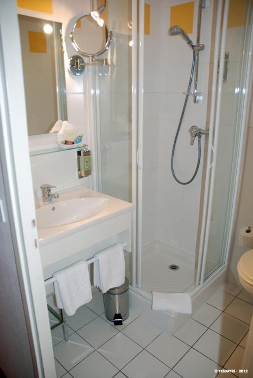 Hôtel Savoie Leman Thonon-les-Bains Quarto foto